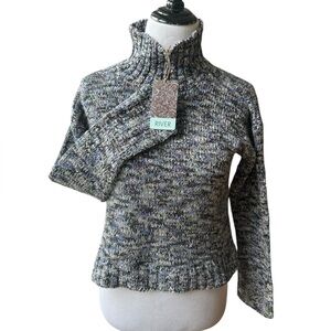 RIVER Warm Turtleneck Women’s XS Knit Sweater. New with Tags.